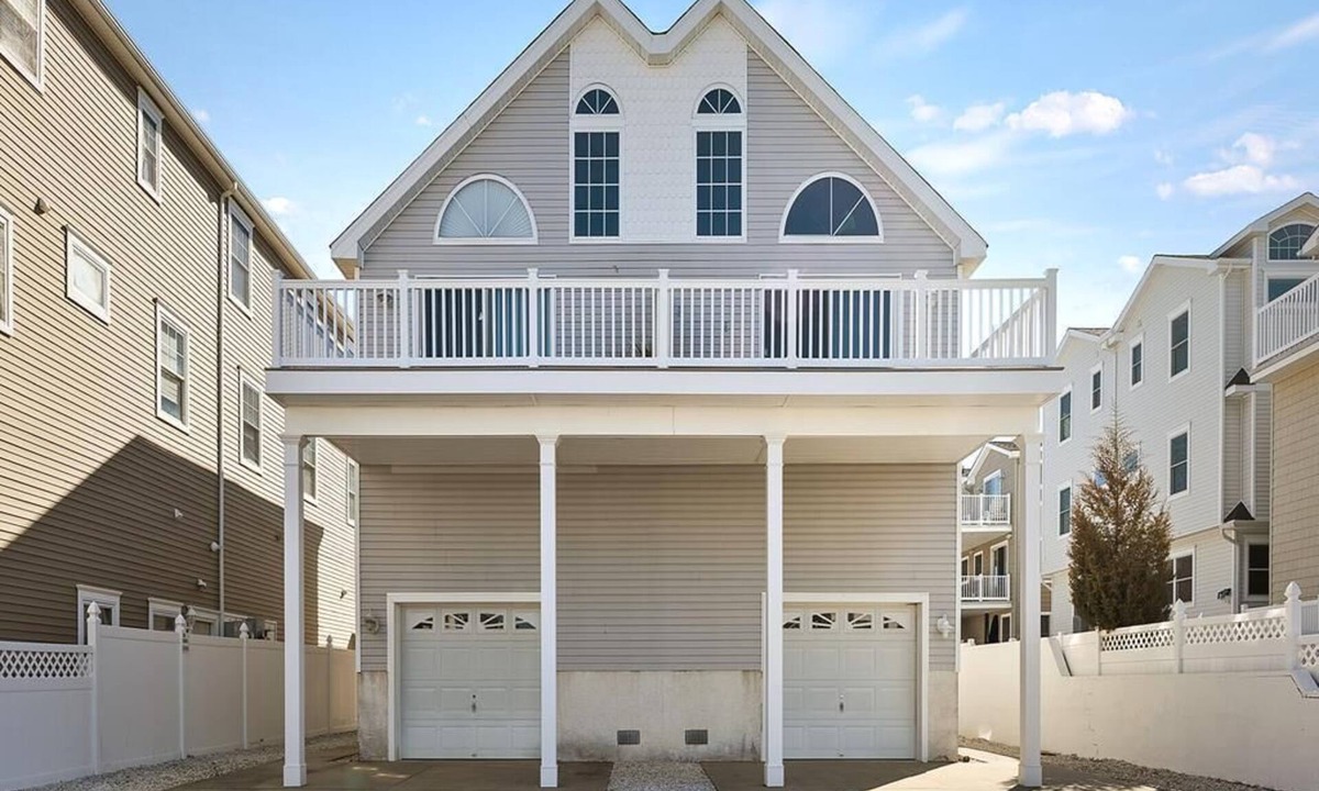 Sea Isle City House | 4305 Park Road, Sea Isle City