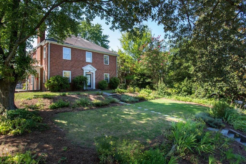 North Downtown House | Downtown Mall Architecturally Designed House