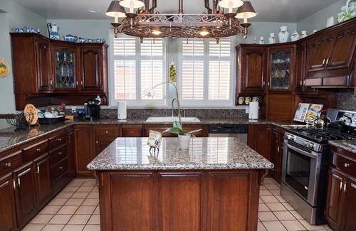 Los Cerritos House | Castle Aldea Great for Family Reunions, Large Groups, Business Meeting Workshops