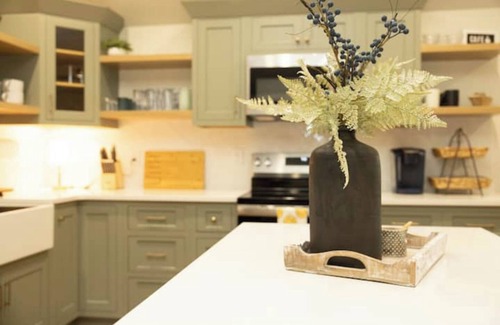 St. James House | Get Cozy in the Country - The Cottage on Luca Hill