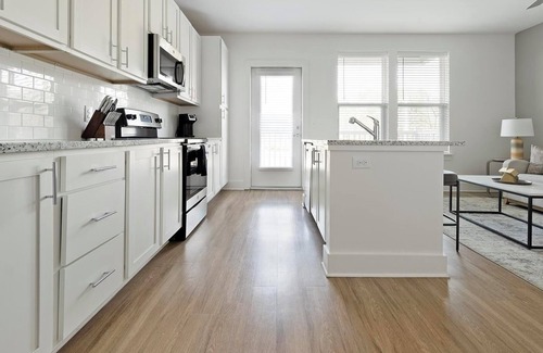 Fort Mill Apartment | Landing | Stylish 1BD, Yoga Studio, Pool