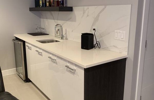 Marda Loop Resort | Private room ∙ 2 guests