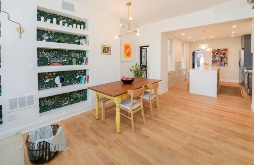 Point Breeze House | Spacious 3 BDR Home, Hosted By StayRafa 1121