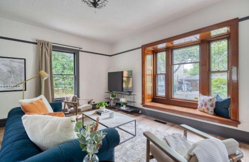 Nob Hill House | Stay Portland - Luxury Living on NW 23rd Ave, Walk Score 99