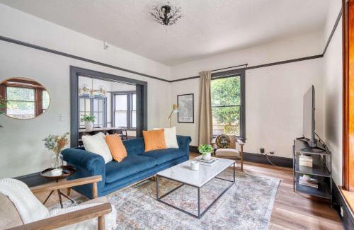 Nob Hill House | Stay Portland - Luxury Living on NW 23rd Ave, Walk Score 99