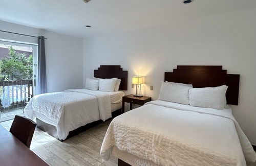 Wilkes-Barre Hotel | The Woodlands