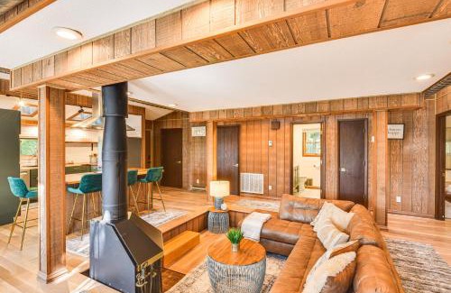 Three Rivers House | Three Rivers Cottage with Private Dock and Fire Pit!