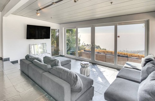 Western Malibu House | 111 m² House ∙ 3 bedrooms ∙ 8 guests