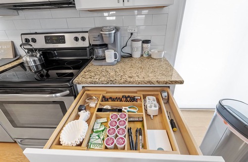 Wake Forest House | Cozy Modern Ranch | King Bed Gig WiFi Firepit – Easy Check In/out -Prof Mgnt