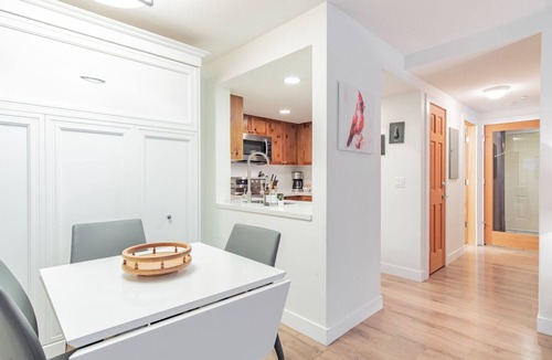 Whistler Village Condo | Fantastic Location | Dogs | BBQ | Pool & hot tub