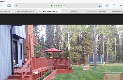 Redwood Meadows House | KarMik Sport Health & Wellness Retreat in King Redwood Suite