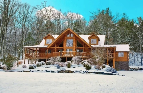 Milan House | Luxury Private Estate with heated pool near Rhinebeck