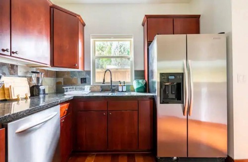 Miller Park House | NEW! Cheerful 2-bedroom Home with Parking and WFH