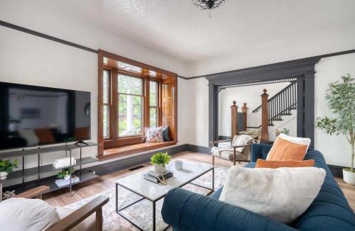 Nob Hill House | Stay Portland - Luxury Living on NW 23rd Ave, Walk Score 99