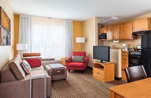 North Mountain Hotel | TownePlace Suites By Marriott Phoenix North