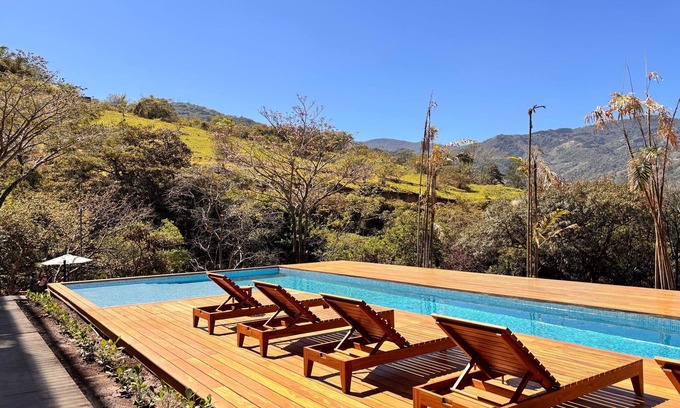 Santa Ana Resort | BEE Suites San José - Santa Ana