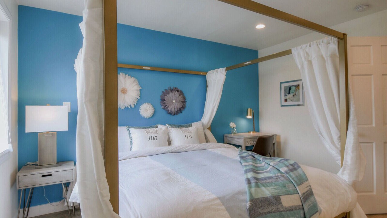 Photo of Bedroom in Outer Mission