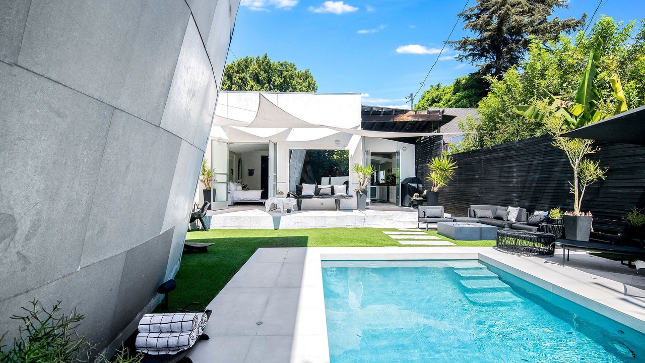 Photo of Outdoor in West Hollywood West