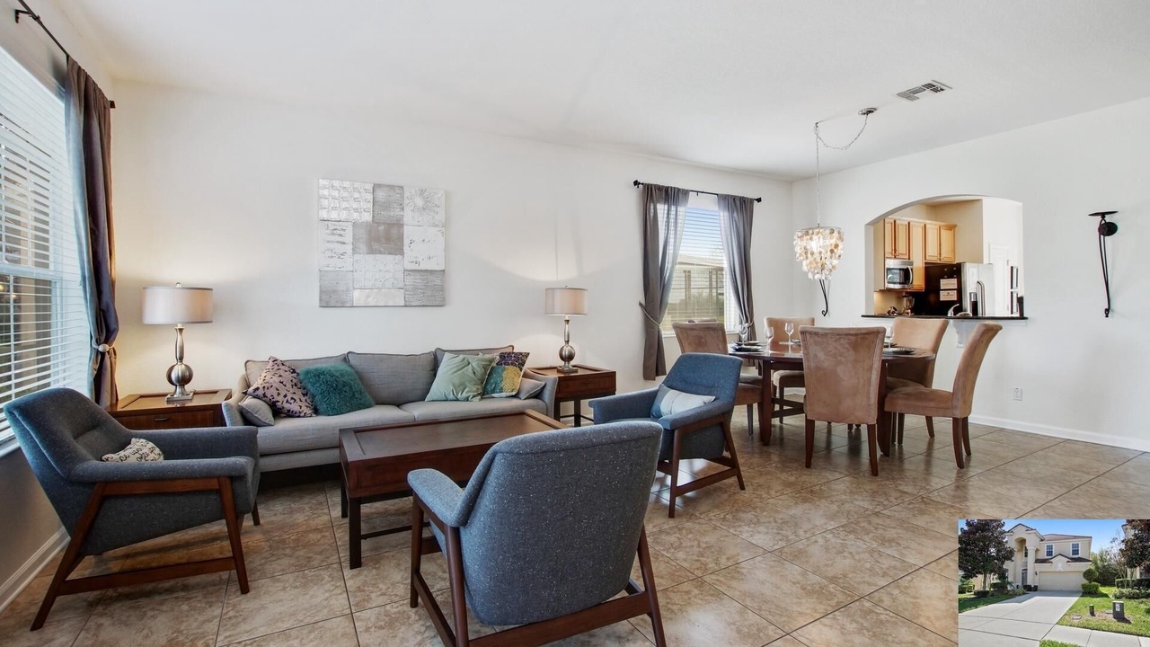 Photo of Livingroom in Windsor Hills