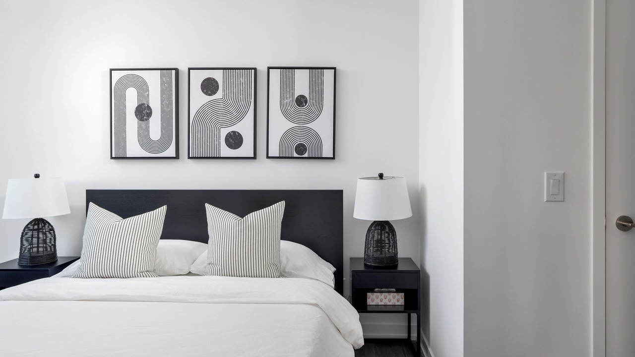 Photo of Bedroom in Bay Street Corridor