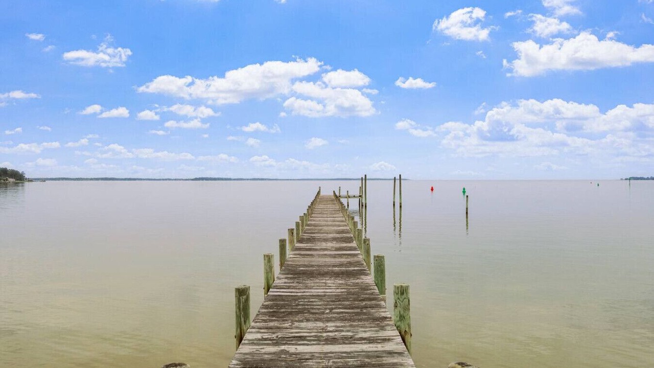 Photo of Others in Hudgins