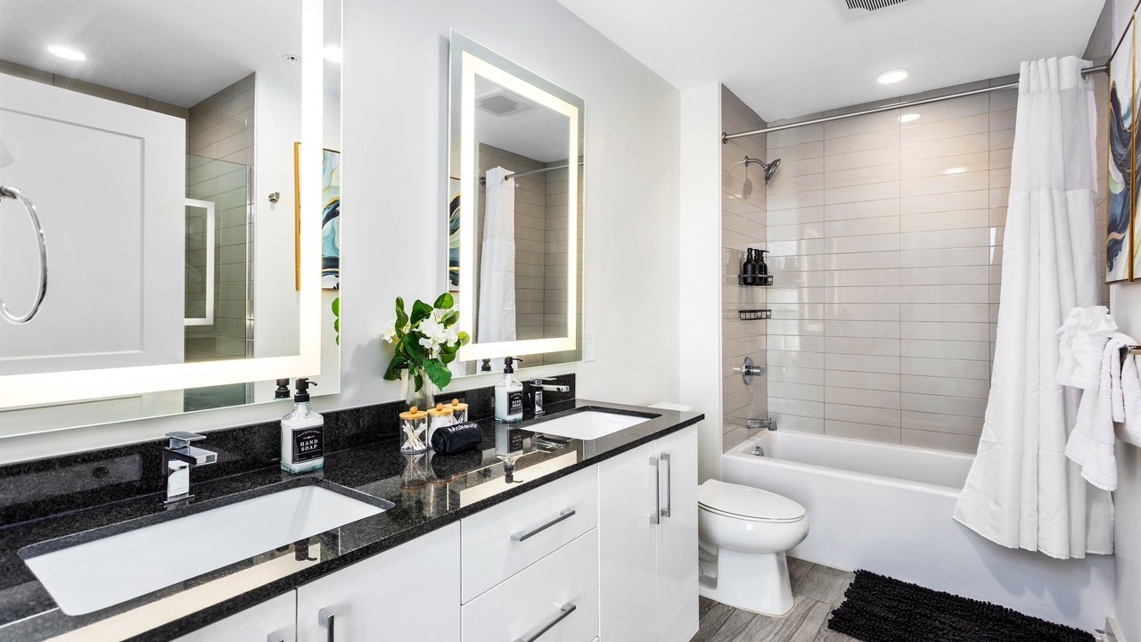 Photo of Bathroom in Peachtree Center